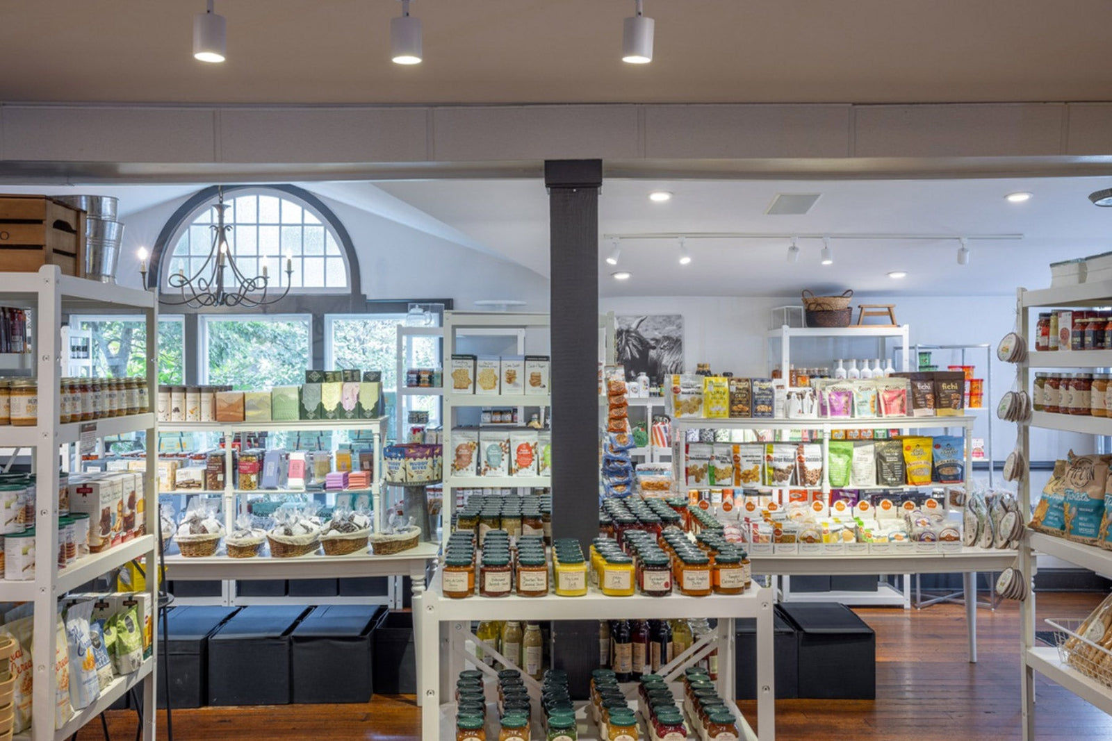 Food & Wine - America’s Most Charming Local Grocers