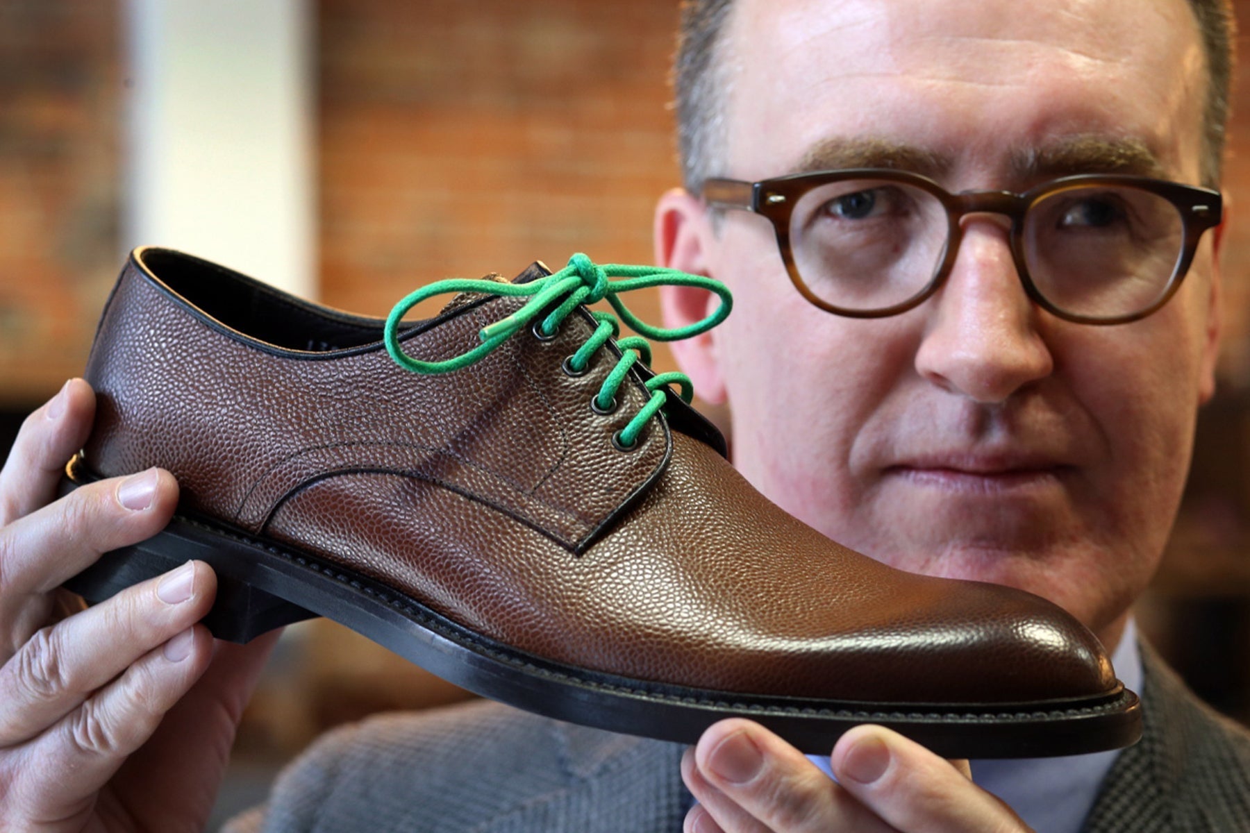 Thistle & Oak Gentleman’s Dispatch - A Pop of Color: The Case for Colored Shoelaces