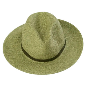 The charming LEATHER TIE PAPER HAT by TRAVAUX EN COURS is a pink, lightweight, woven pattern fedora featuring a wide brim and black band on the crown, set against a plain white background.