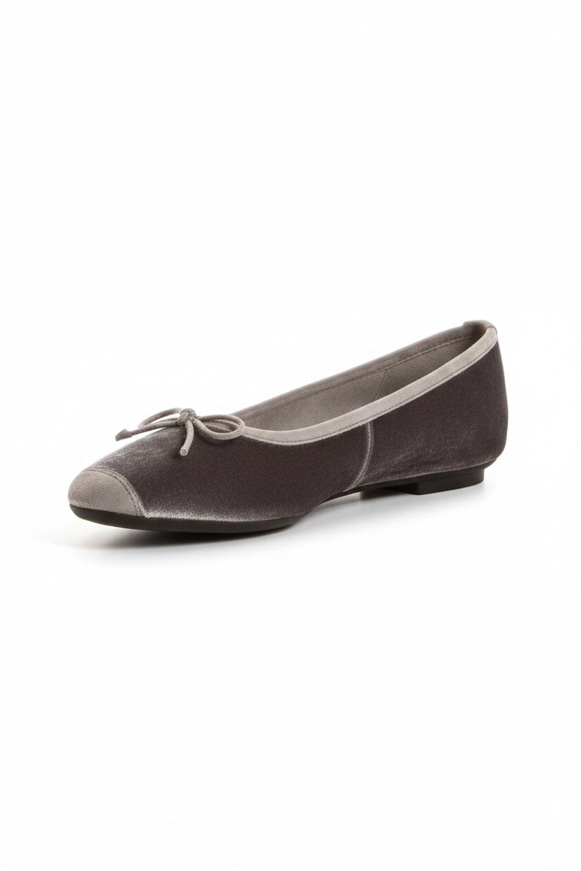 REQINS - HARMONY VELVET BALLET FLAT IN GRIS: grey velvet ballerinas with a small bow at the toe and a low heel, offering a feminine aesthetic.