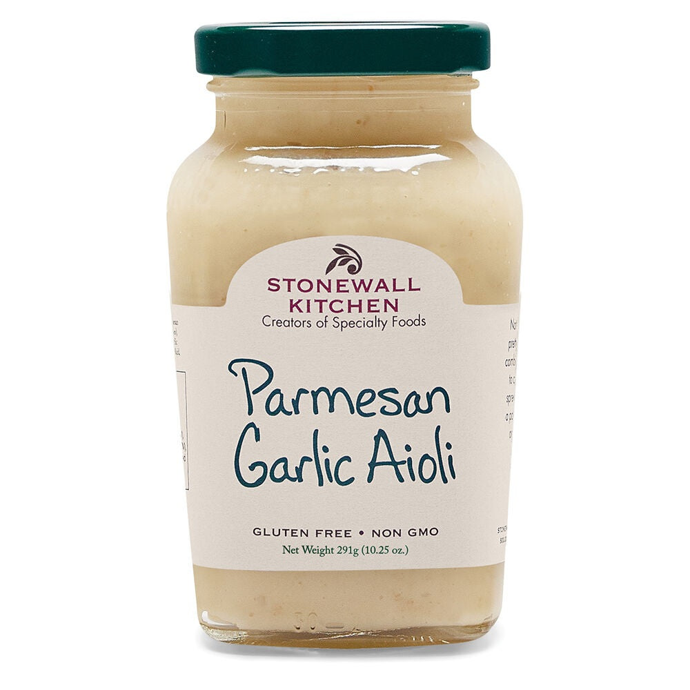 A jar of STONEWALL KITCHEN - PARMESAN GARLIC AIOLI with a green lid. The label indicates it is gluten free, non-GMO, and contains a net weight of 291g (10.25 oz). This rich, Italian-inspired spread from STONEWALL KITCHEN is ideal as a creamy dip or for enhancing your favorite dishes.