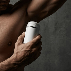 Discover the refreshing escape of HYGIENELAB - DEODORANT, COCONUT CRISP—an aluminum-free deodorant by HYGIENELAB that blends notes of coconut, soft vanilla, and amyris wood. This non-toxic formula provides 24-hour protection, leaving you feeling confident all day. Enjoy a light, clean tropical scent with a touch of floral and grounded wood notes as vibrant hints of coconut and vanilla flower surround you.