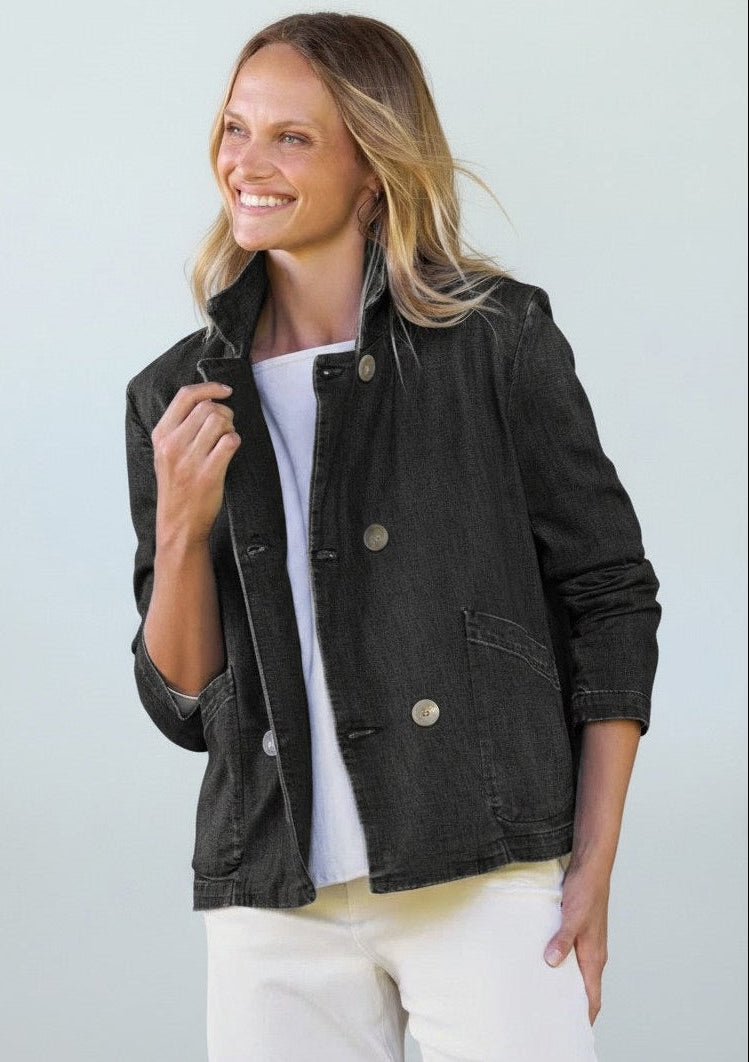 The FRANK & EILEEN MINI BELFAST Cropped English Peacoat in Denim 1981 Wash is a dark gray lightweight denim jacket featuring a collar, open front, and a slightly bent sleeve. The inside label reads “Frank & Eileen EST 1947.” Expertly crafted from Italian Dream™ Light Denim, this cropped peacoat by FRANK & EILEEN is showcased against a white background.