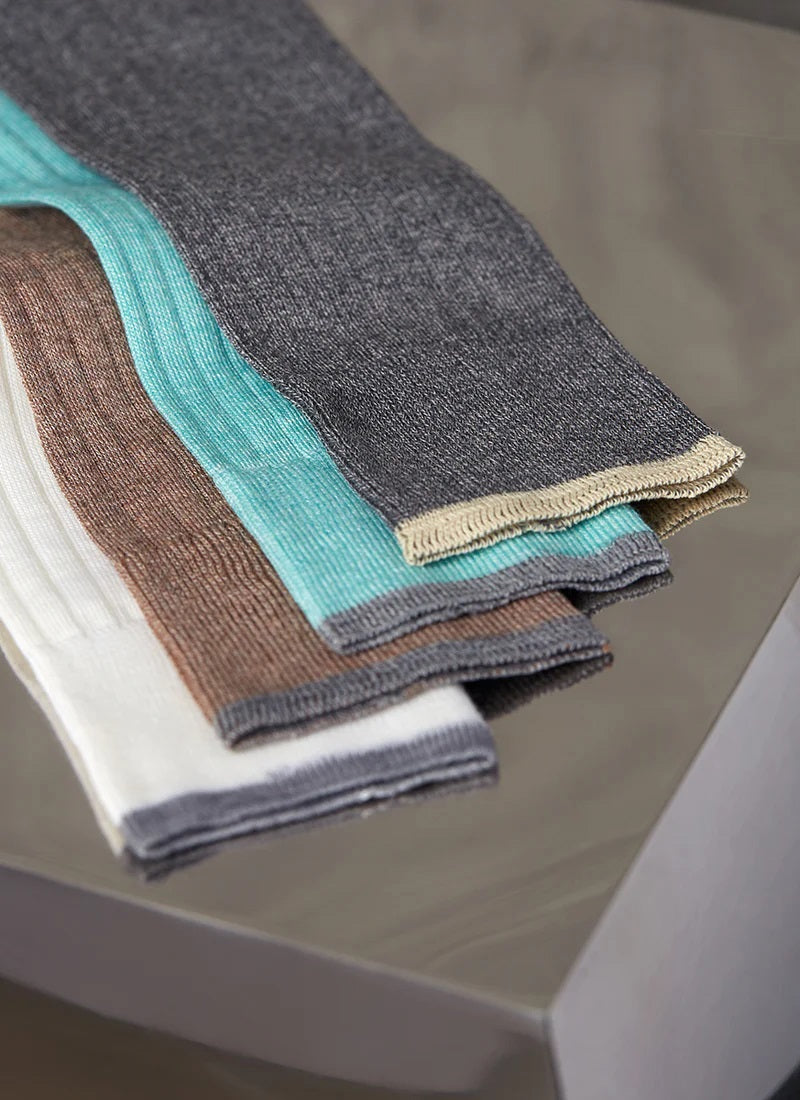 A single LORENZO UOMO Ribbed Mercerized Cotton Sock in Heather Charcoal is shown from the side against a light background.