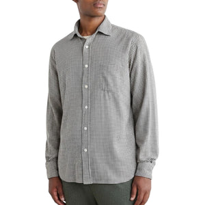 The HARTFORD - PAUL Checked Flannel Shirt in Navy is a men’s cotton flannel shirt featuring a classic blue and white gingham check pattern.