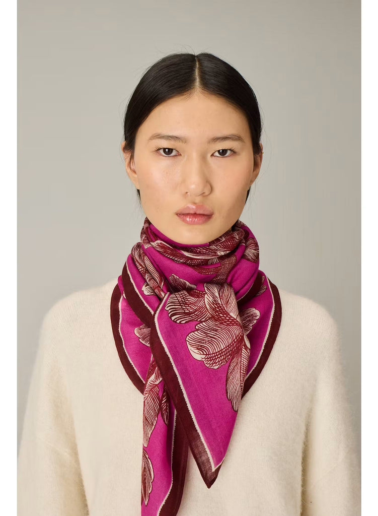 INOUI EDITIONS - ARBORI SQUARE WOOL SCARF IN FUSCHIA - Fearrington