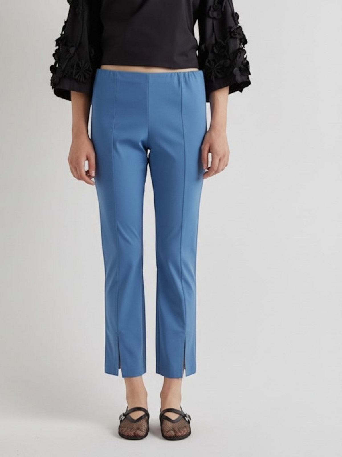 Fearrington Village MEIMEIJ jasper blue cotton cropped trousers with a slim straight-leg fit and front hem slits.